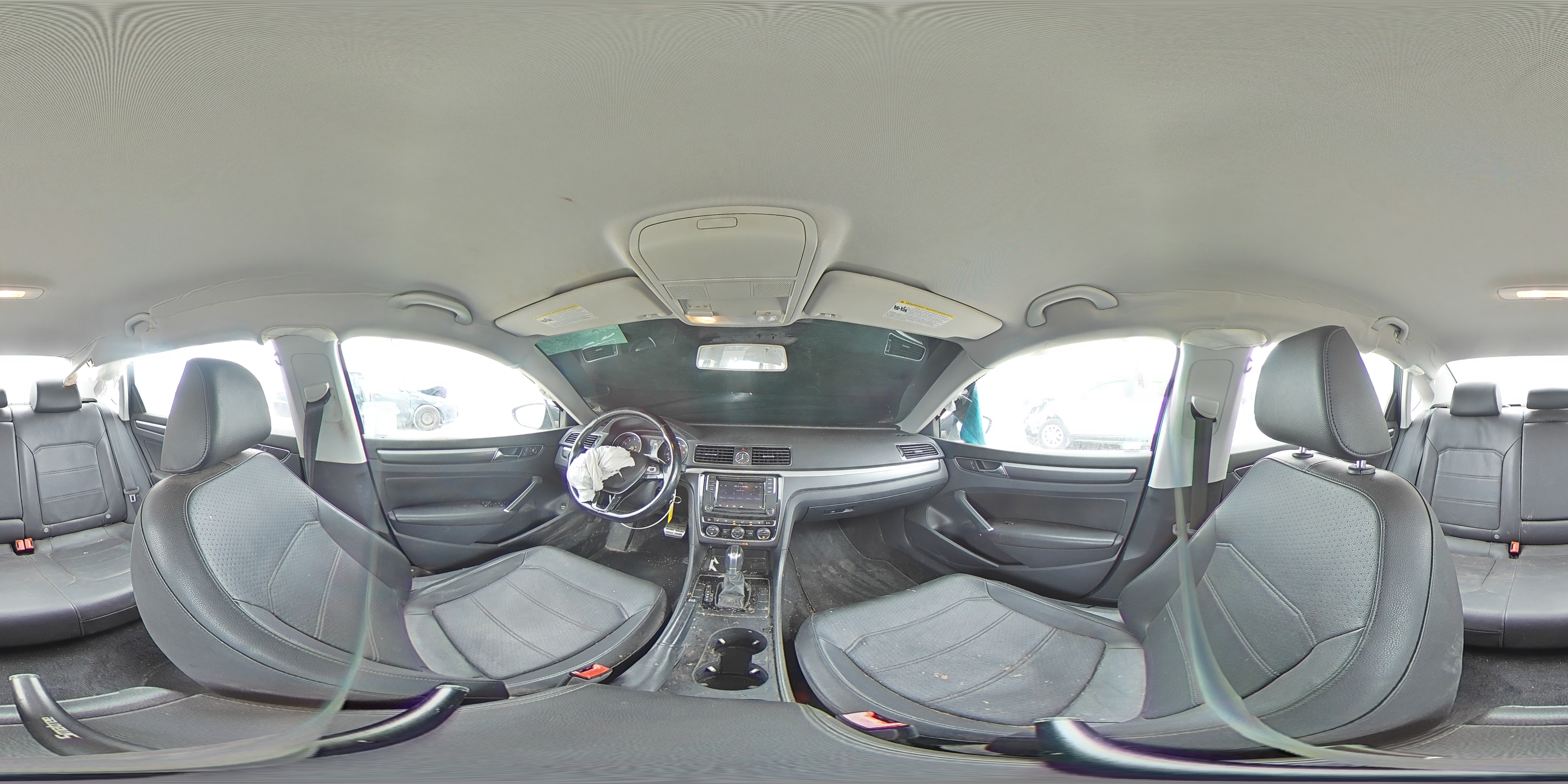 2017 Volkswagen Passat - Image 14
