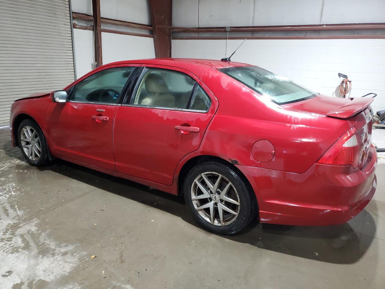 2010 Ford Fusion - Image 2