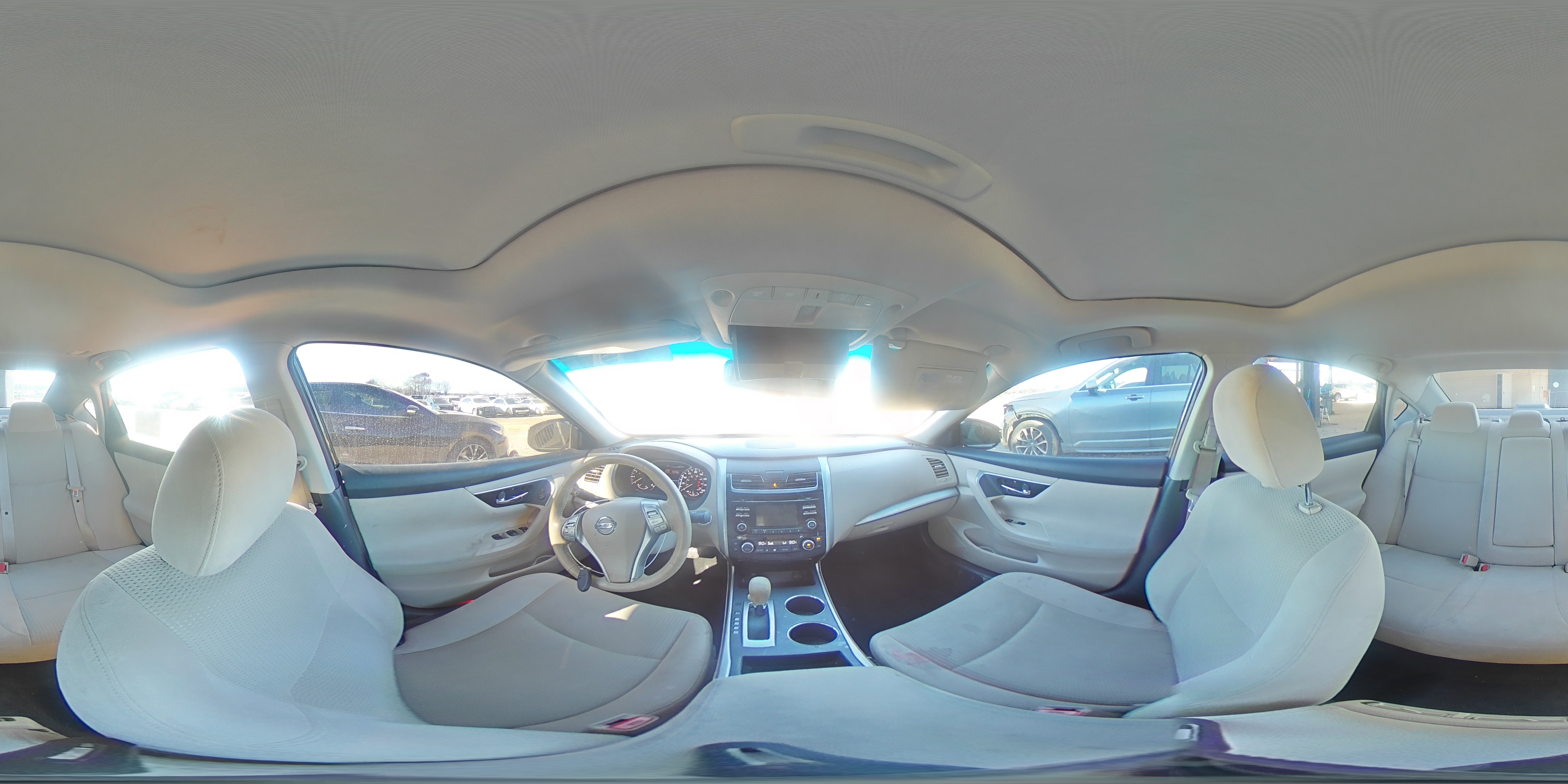 2015 Nissan Altima - Image 14