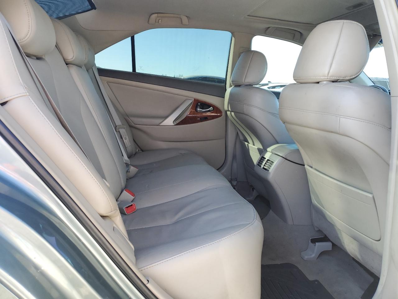 2008 Toyota Camry - Image 10