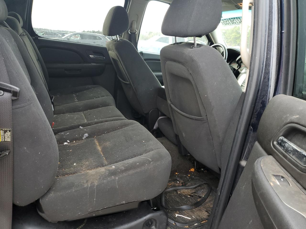 2007 Chevrolet Avalanche - Image 10