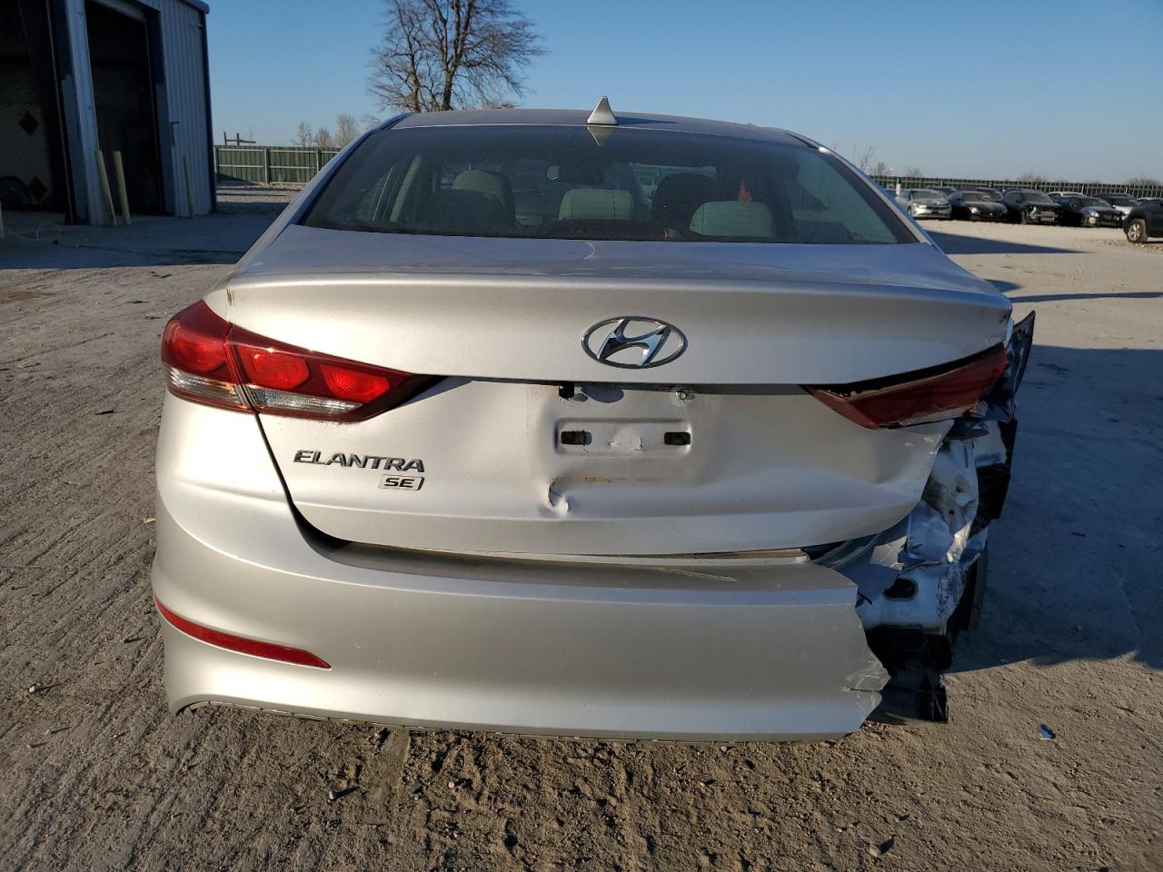 2017 Hyundai Elantra - Image 6