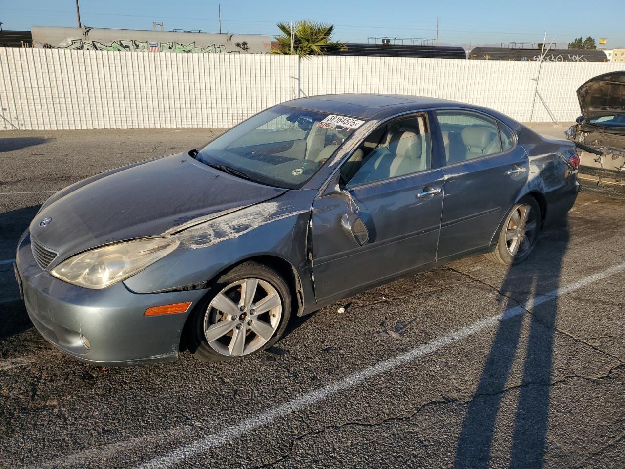 2005 Lexus ES - Image 1