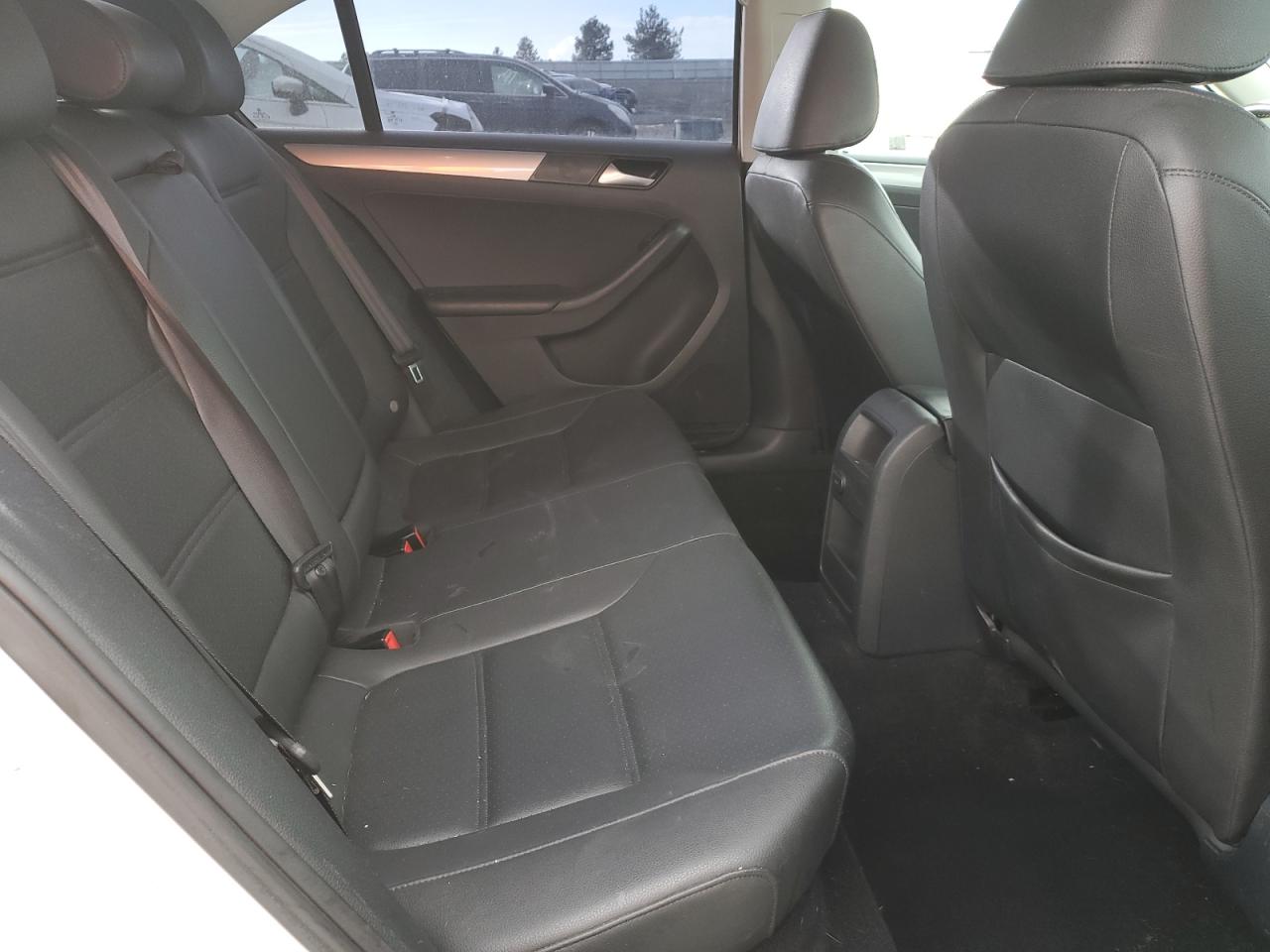 2017 Volkswagen Jetta - Image 10