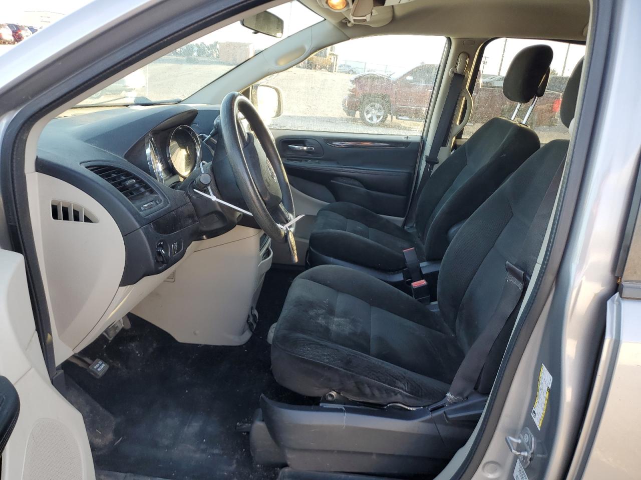 2016 Dodge Caravan - Image 7