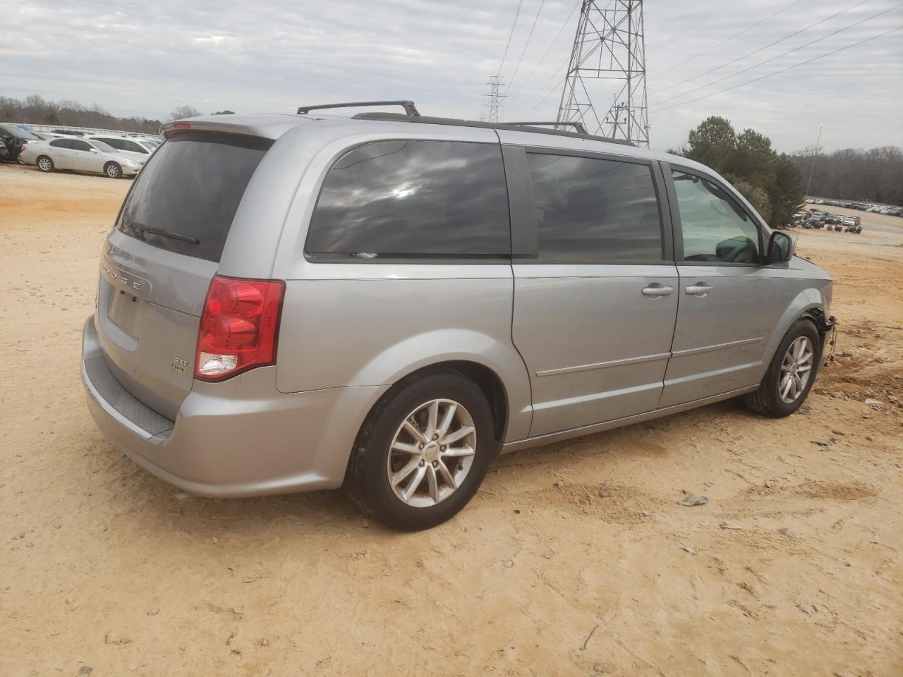 2015 Dodge Caravan - Image 3