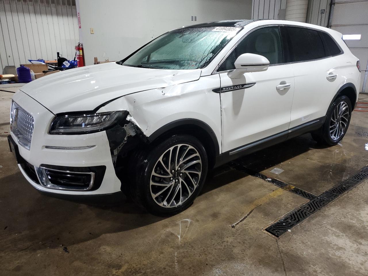 2020 Lincoln Nautilus - Image 1