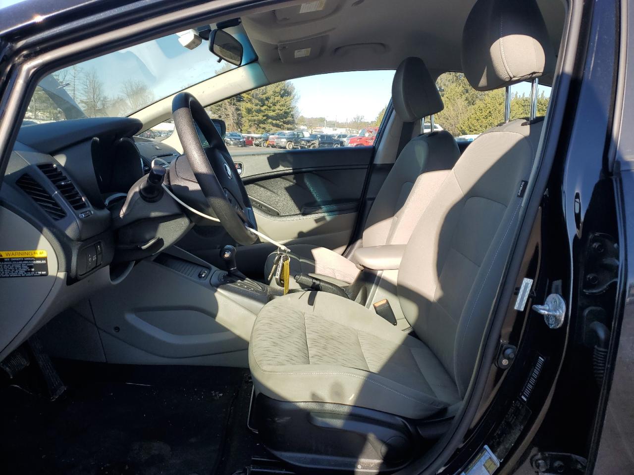 2015 Kia Forte - Image 7