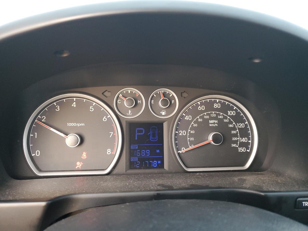 2010 Hyundai Elantra - Image 9