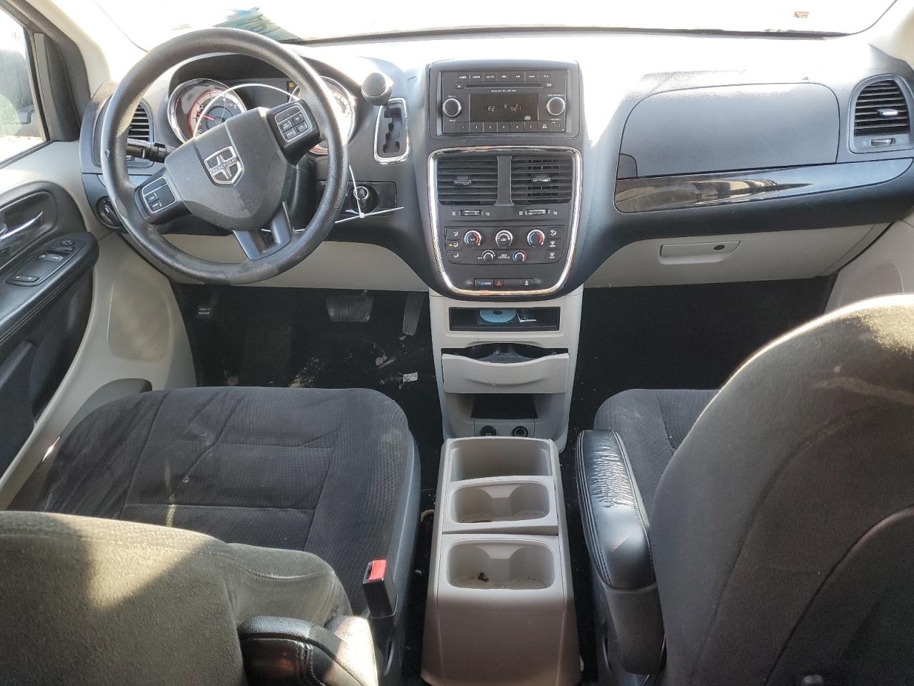 2015 Dodge Caravan - Image 8