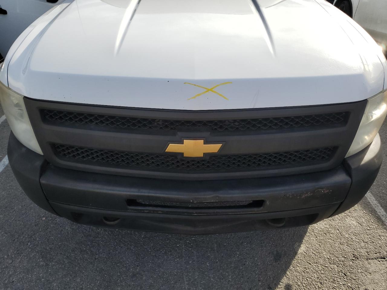 2012 Chevrolet Silverado - Image 11