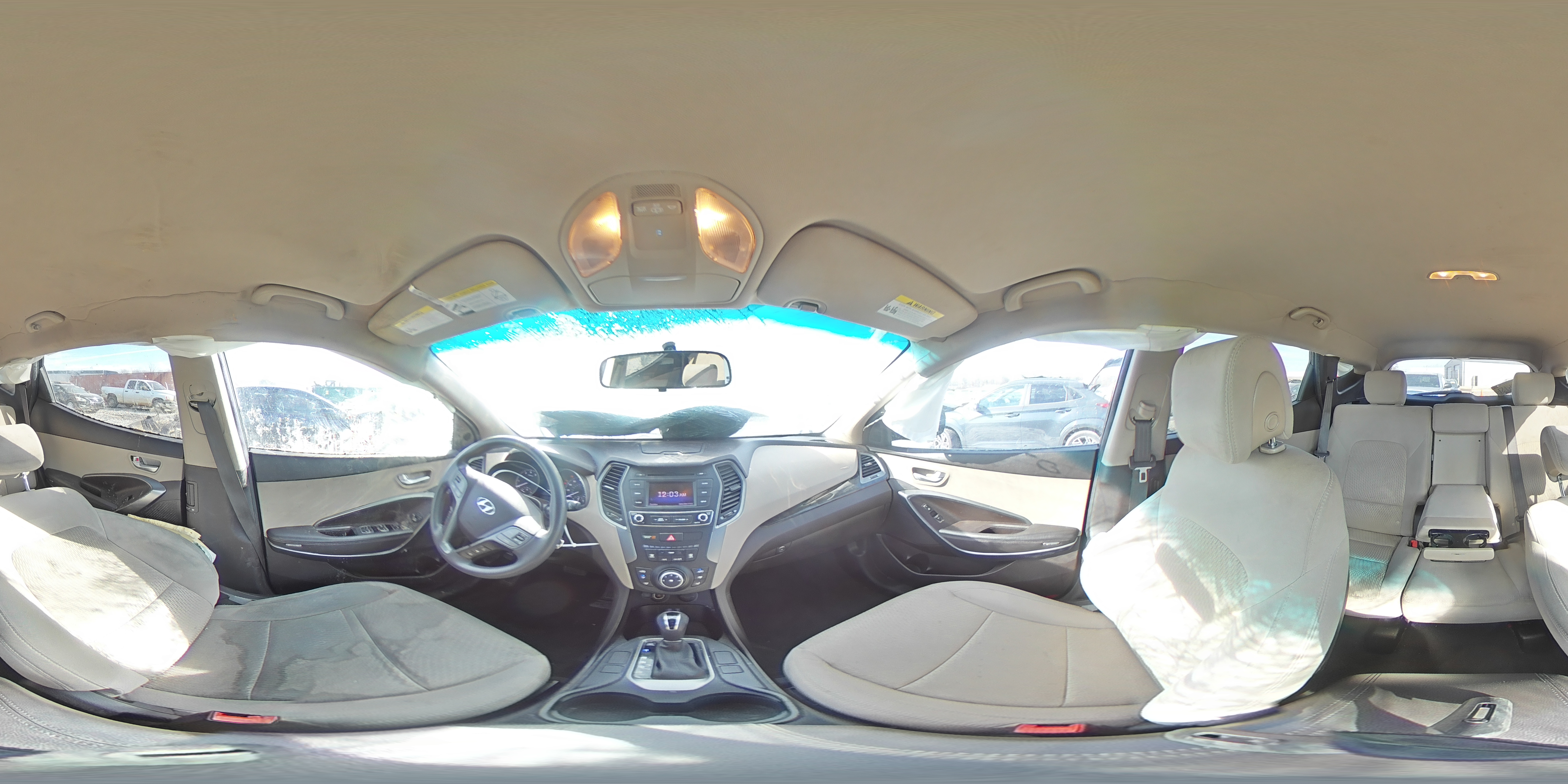 2018 Hyundai Santa Fe - Image 15