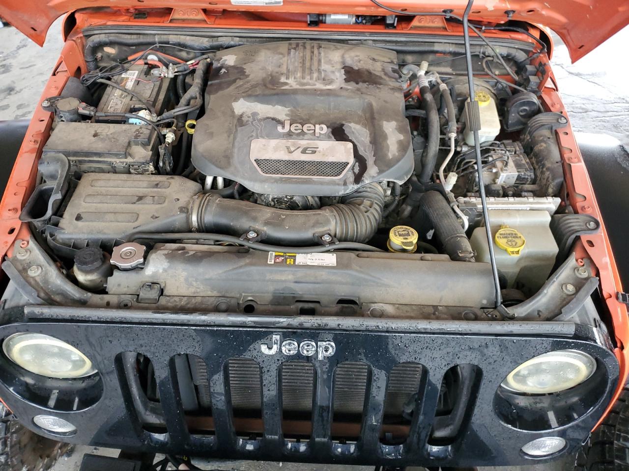 2015 Jeep Wrangler - Image 12