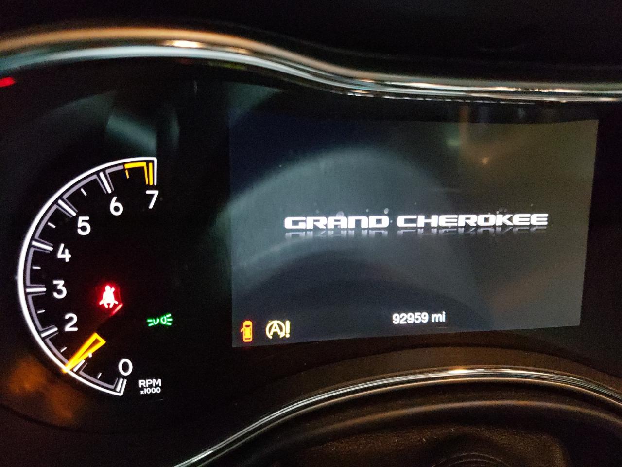 2016 Jeep Grand Cherokee - Image 9