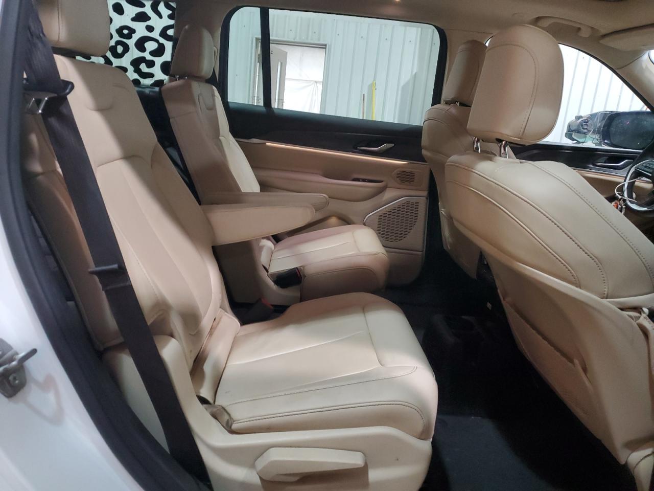 2021 Jeep Grand Cherokee - Image 11