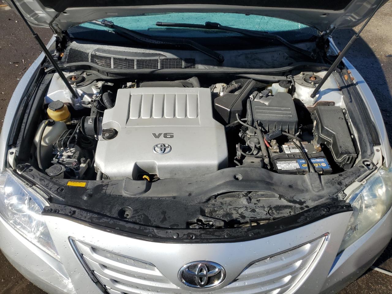 2009 Toyota Camry - Image 11