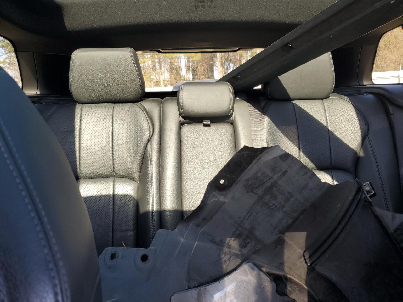 2018 Land Rover Range Rover - Image 10