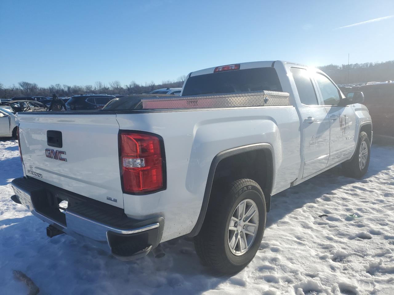 2018 GMC Sierra - Image 3