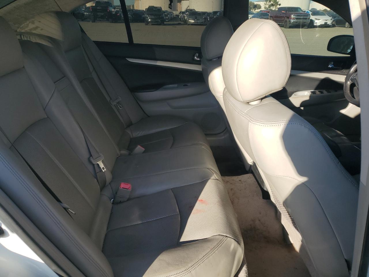 2008 Infiniti G - Image 10