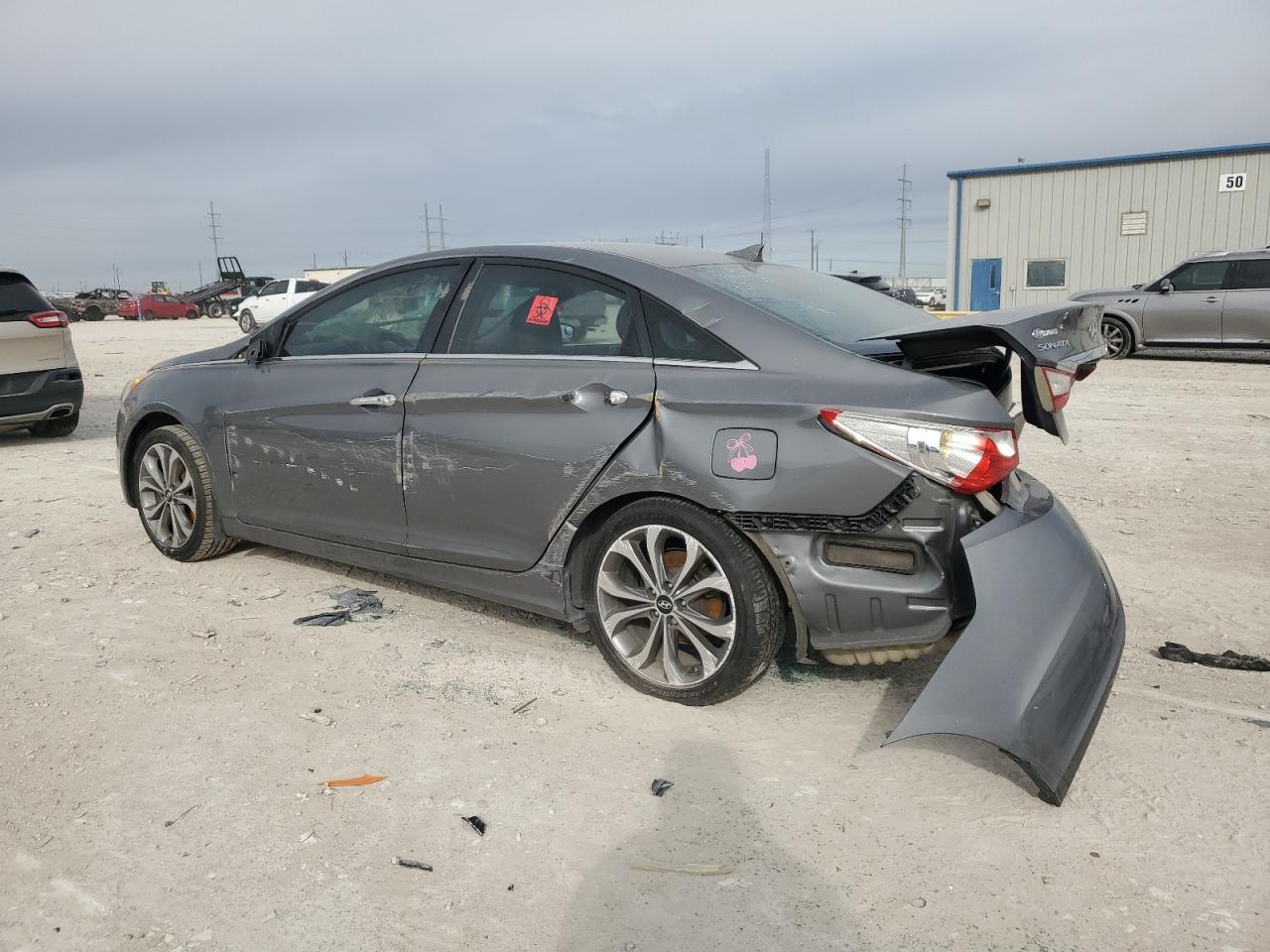 2013 Hyundai Sonata - Image 2