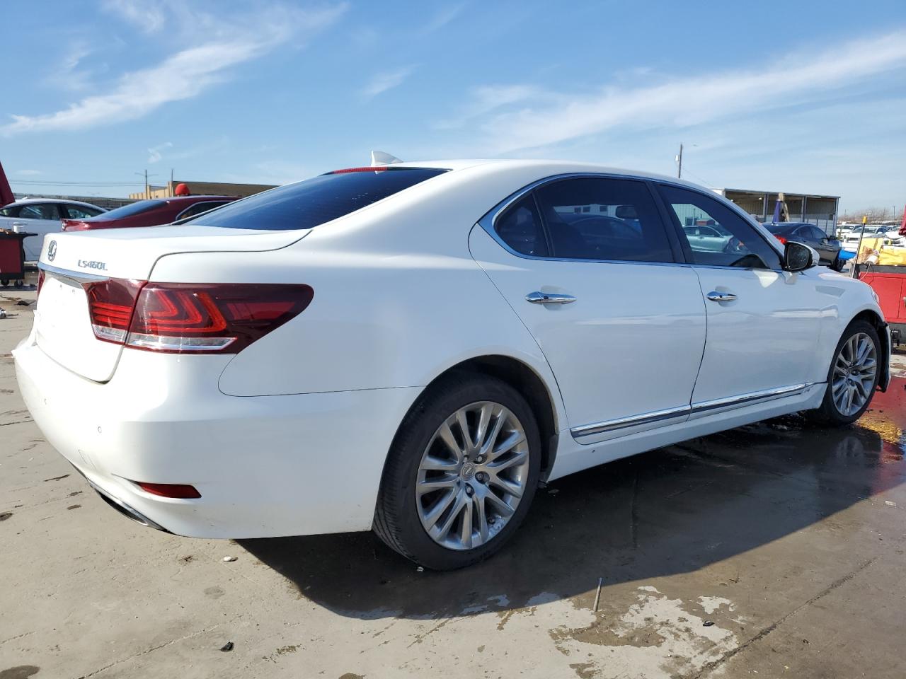 2014 Lexus LS - Image 3
