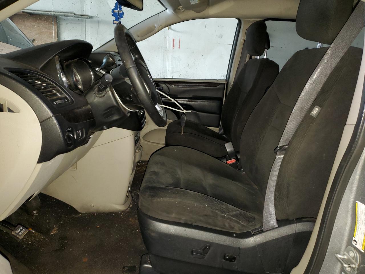 2016 Dodge Caravan - Image 7