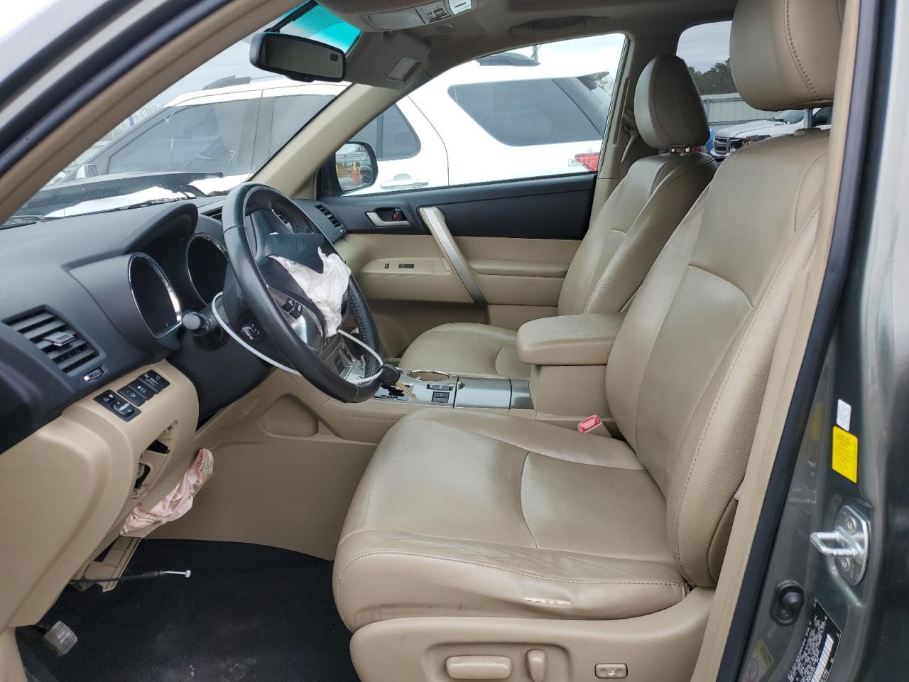 2011 Toyota Highlander - Image 7