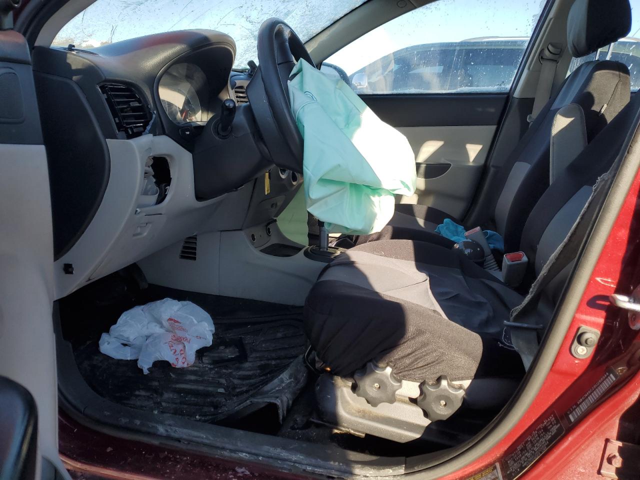 2008 Hyundai Accent - Image 7