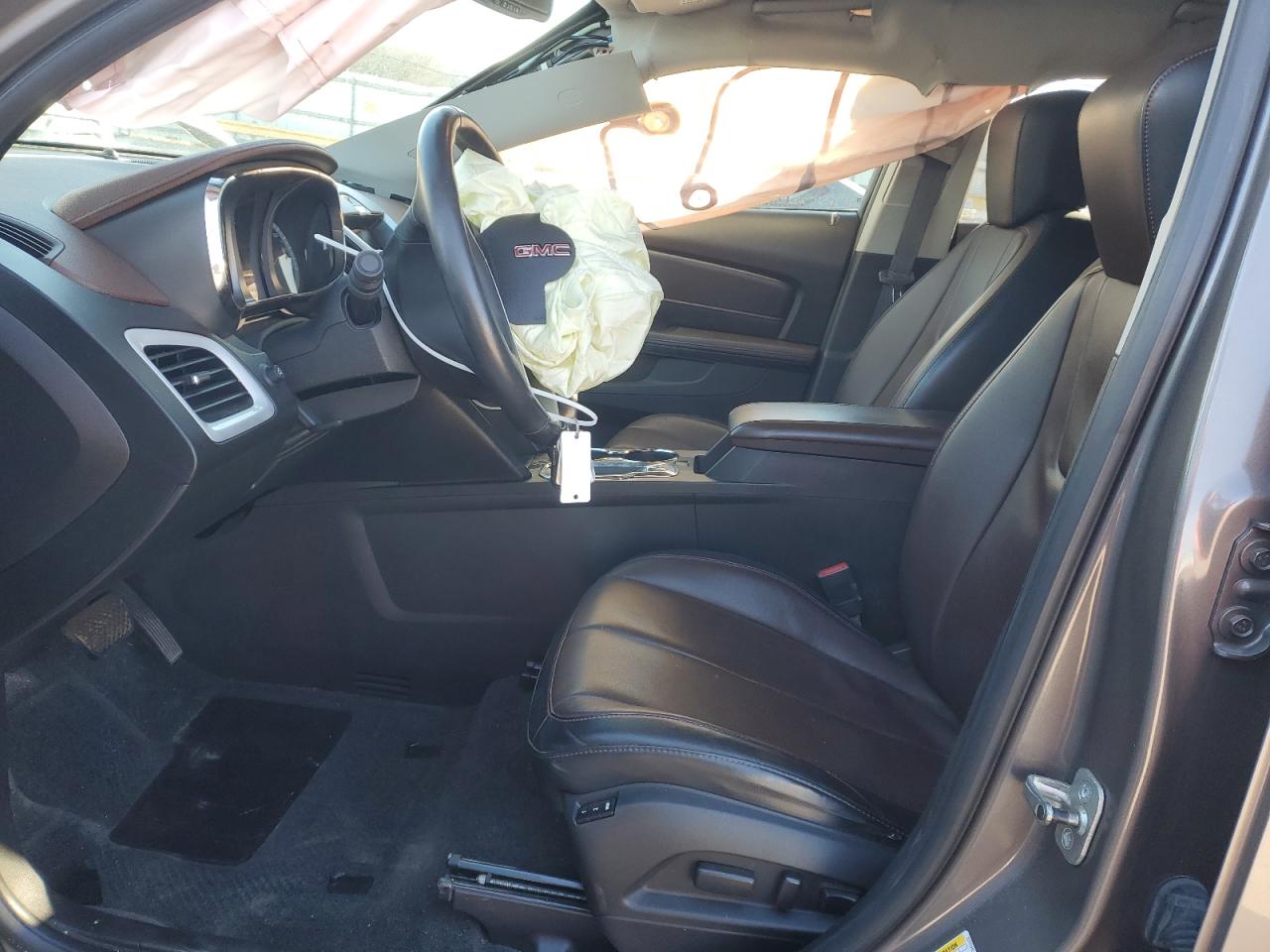 2010 GMC Terrain - Image 7
