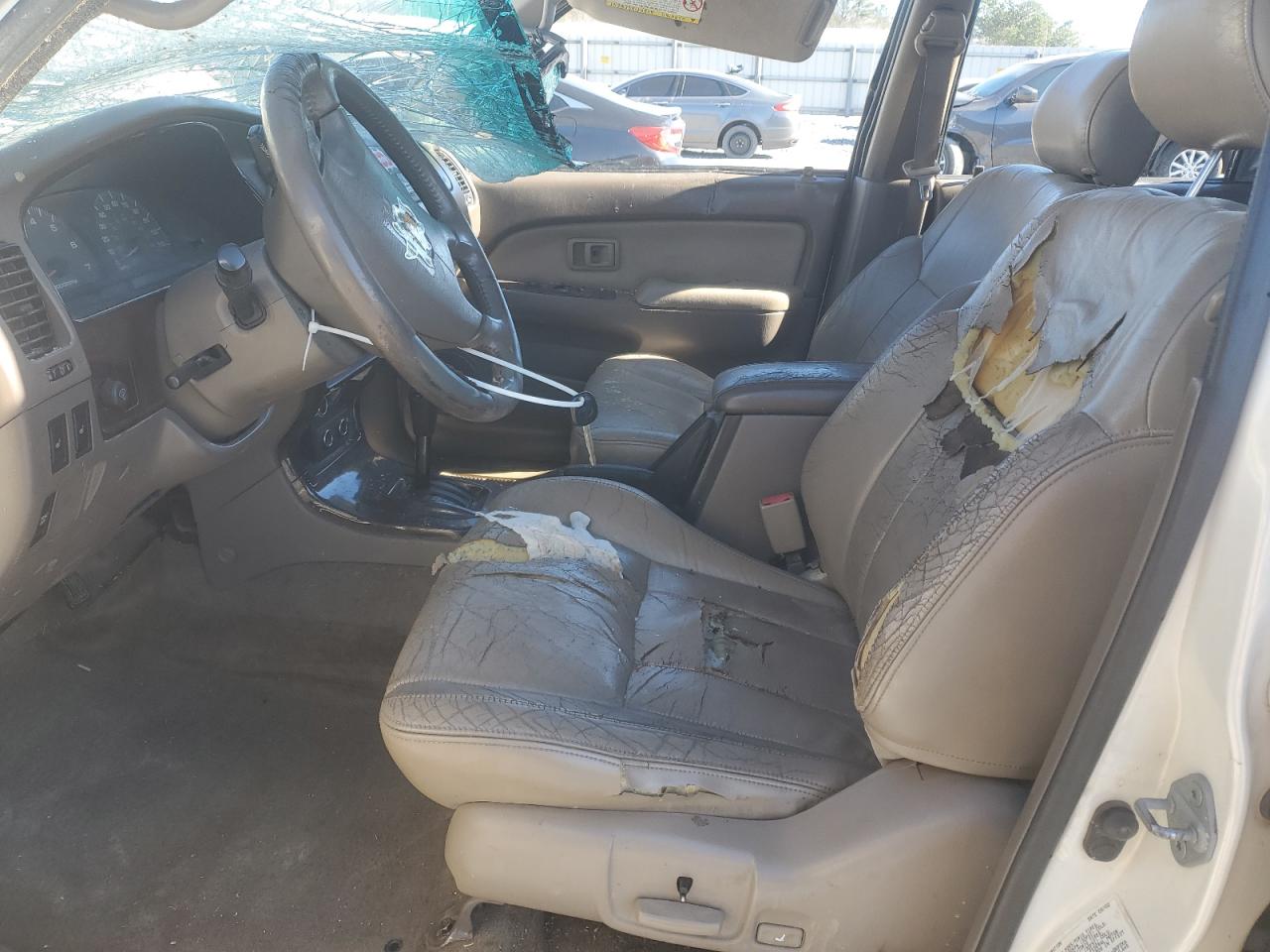 2002 Toyota 4Runner - Image 7