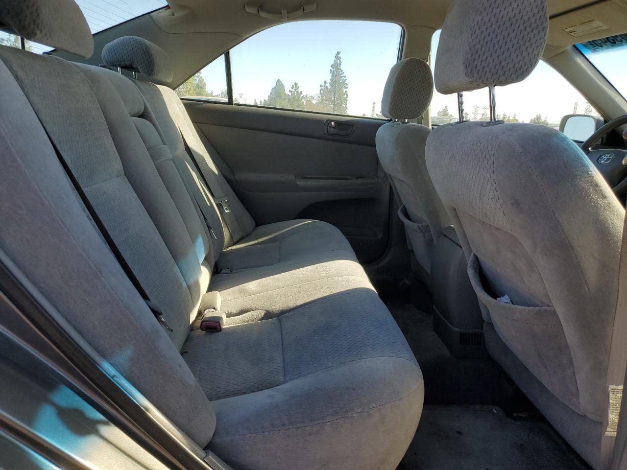 2004 Toyota Camry - Image 10