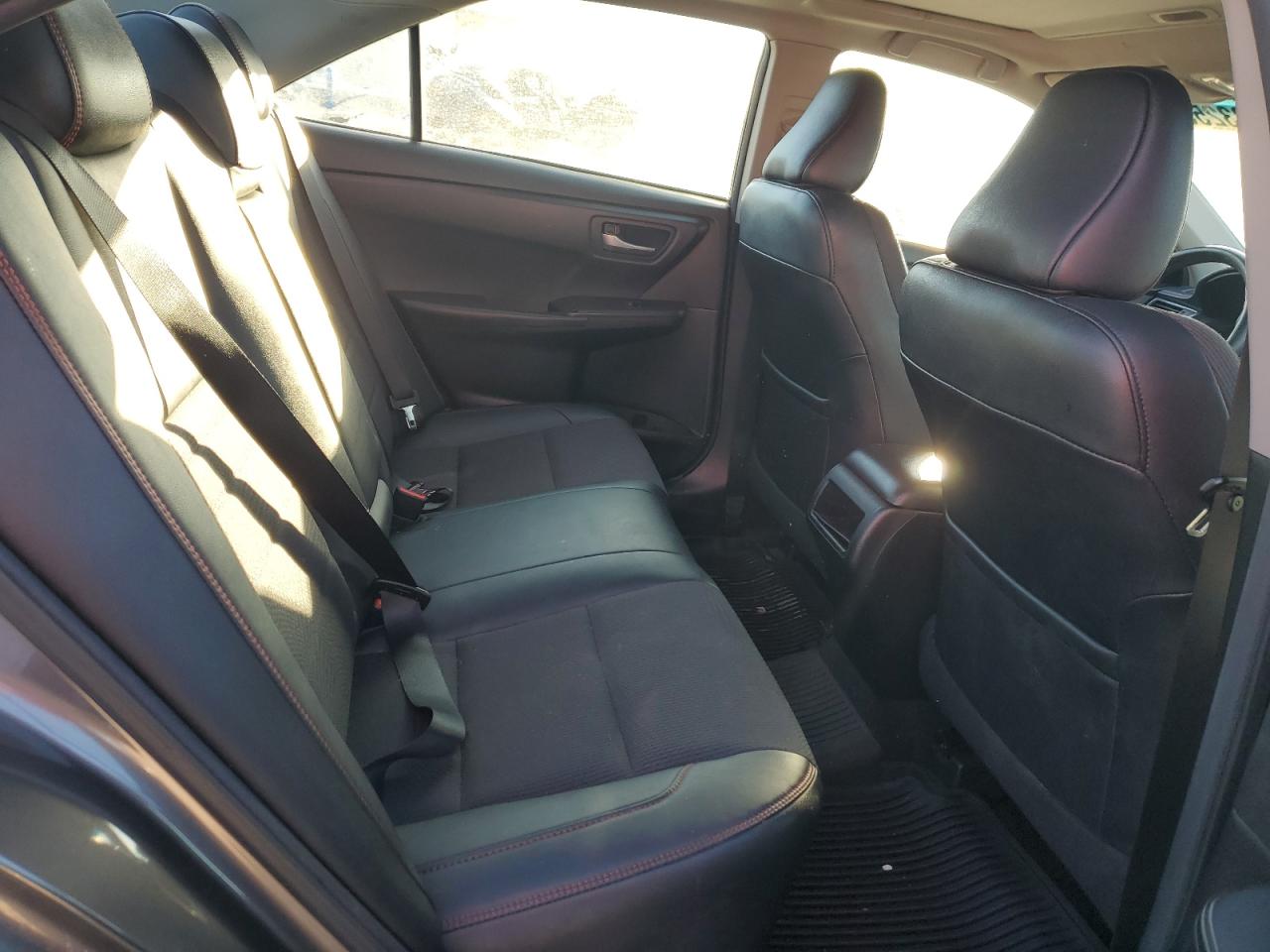 2017 Toyota Camry - Image 10