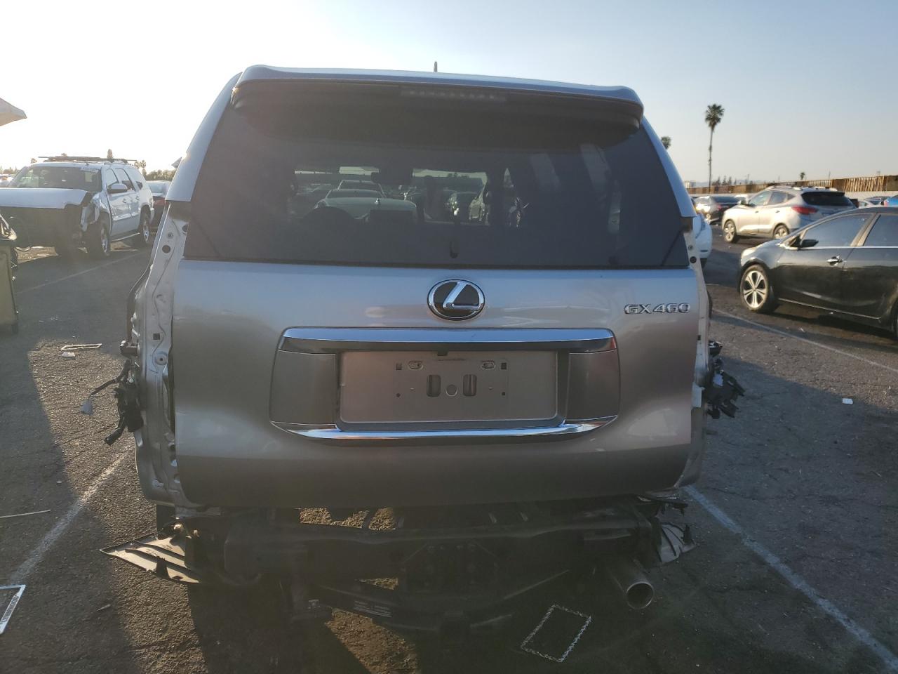 2023 Lexus GX - Image 6
