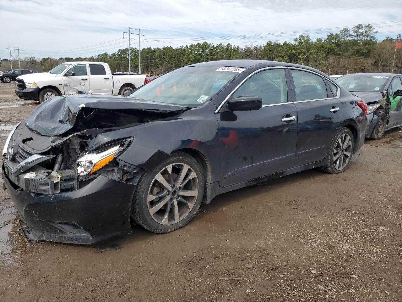 2016 Nissan Altima - Image 1
