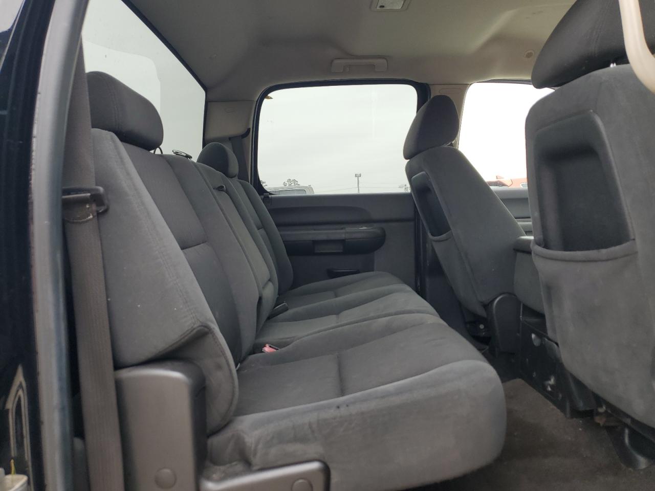 2009 Chevrolet Silverado - Image 10