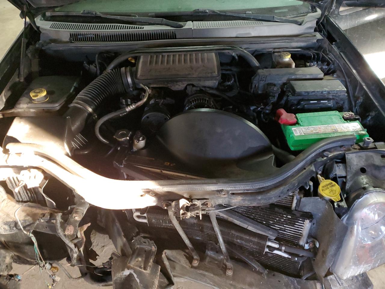 2006 Jeep Grand Cherokee - Image 12