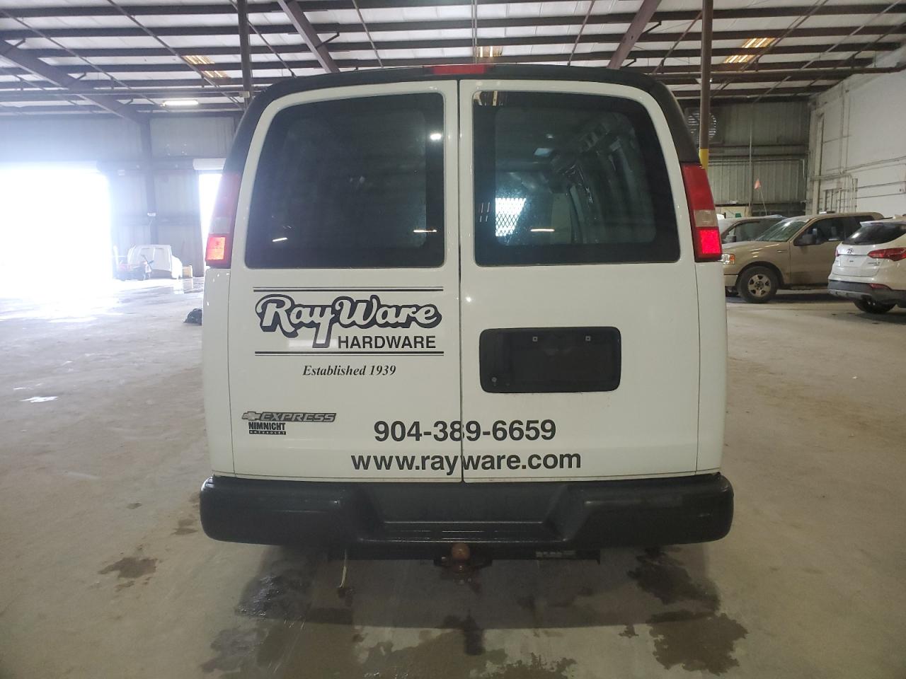 VIN 1GCZGHFG0H1308006 2017 CHEVROLET EXPRESS no.6