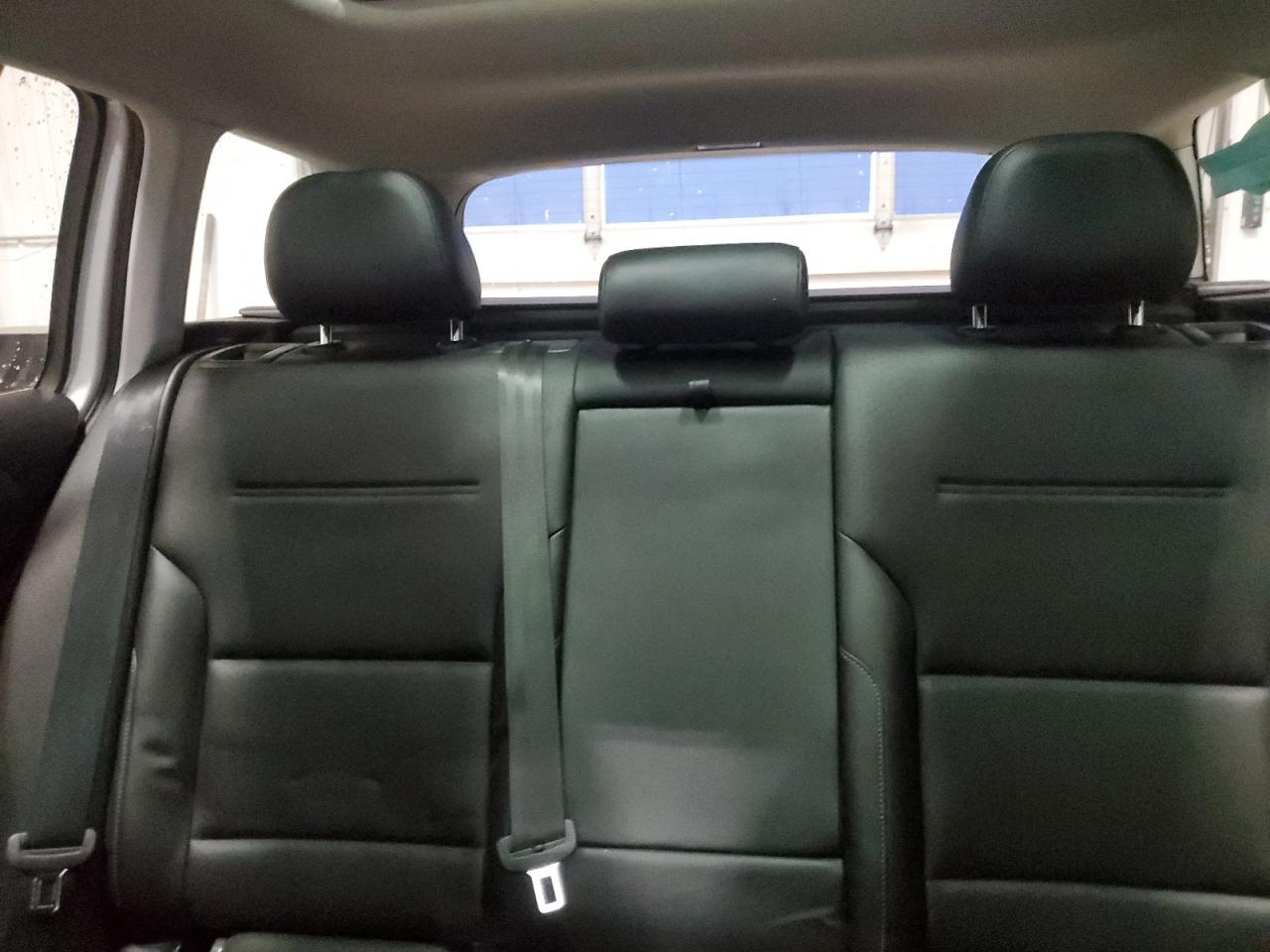 2018 Volkswagen Golf - Image 10