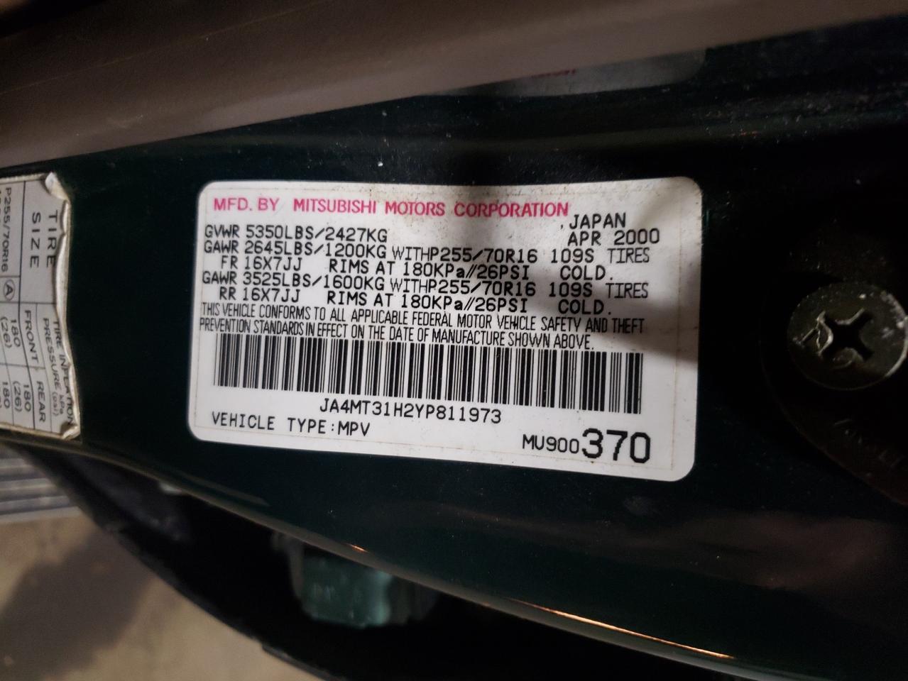 2000 Mitsubishi Montero - Image 13