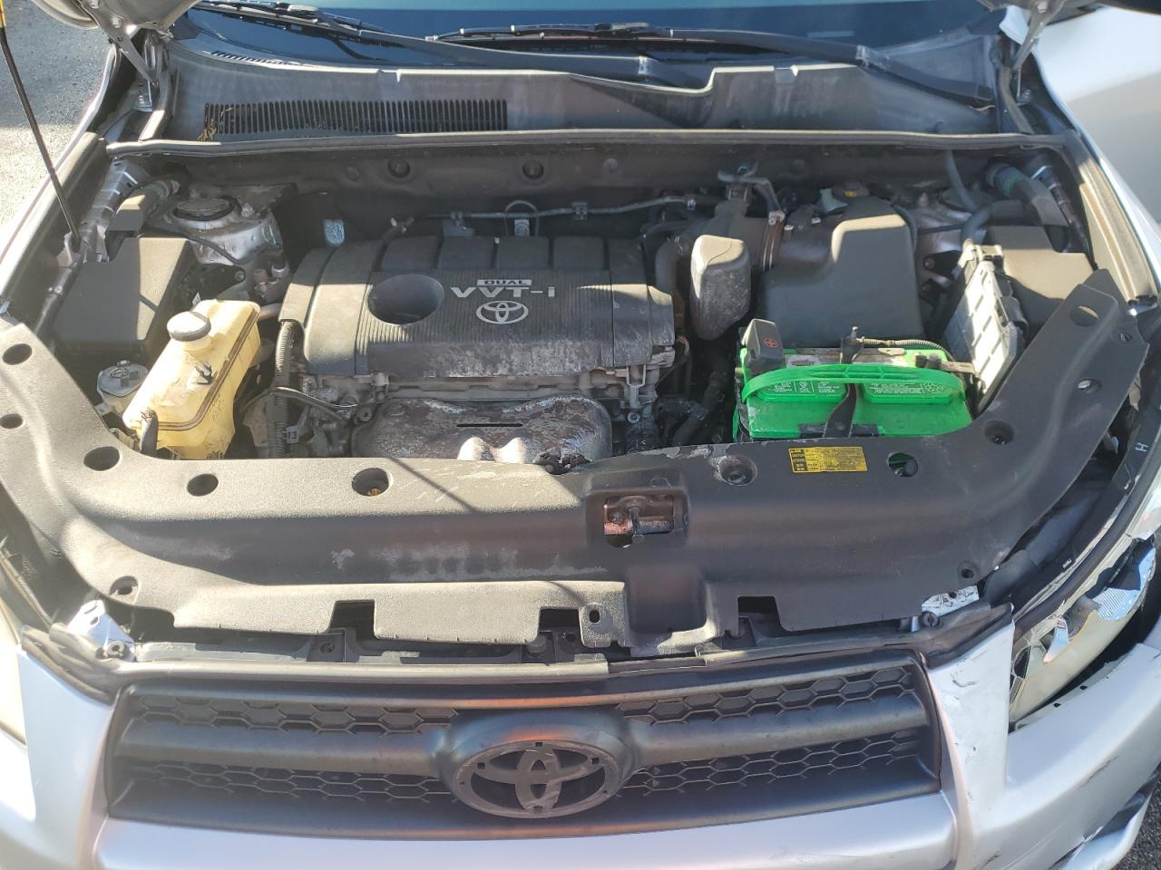 2010 Toyota RAV 4 - Image 12