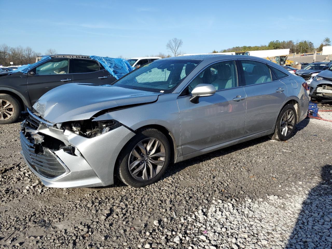 2019 Toyota Avalon - Image 1