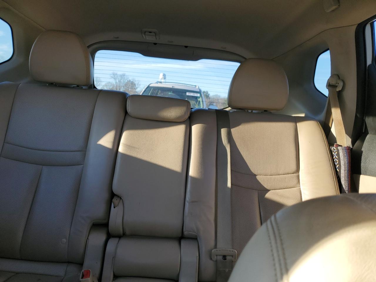 2015 Nissan Rogue - Image 10
