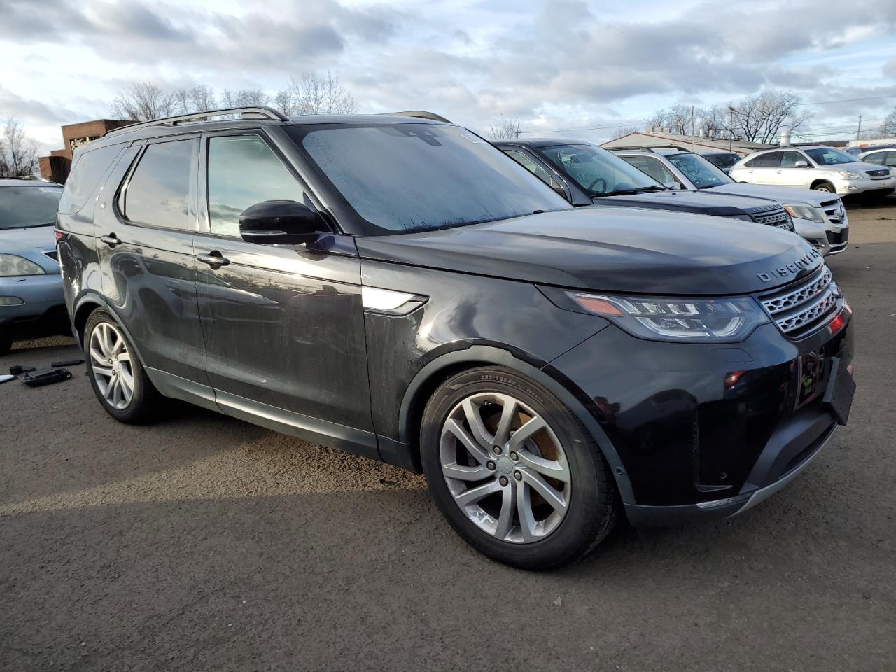 VIN SALRRBBV5HA033141 2017 LAND ROVER DISCOVERY no.4