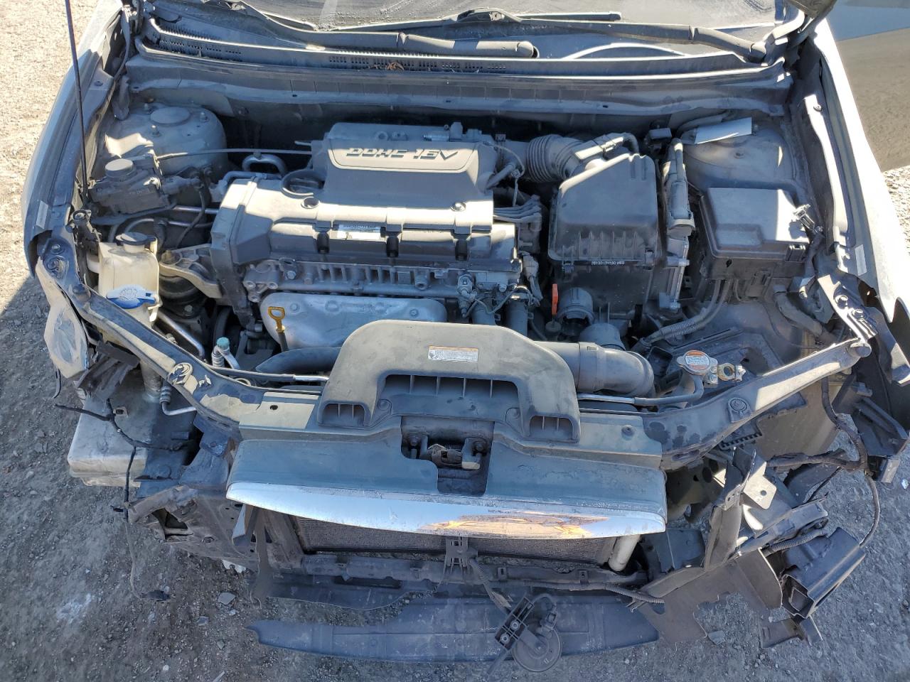 2010 Hyundai Elantra - Image 12