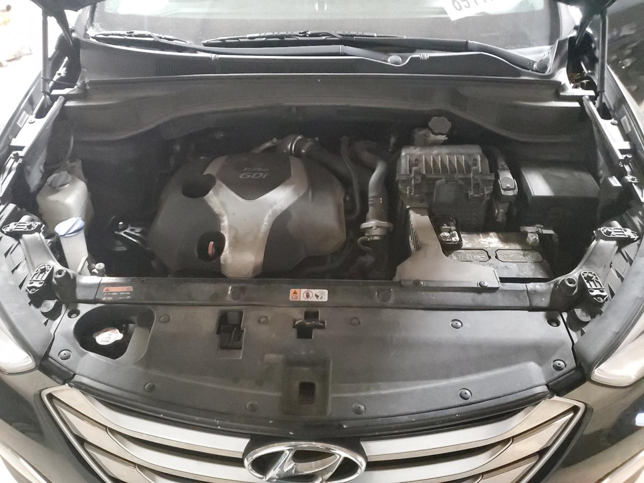 2015 Hyundai Santa Fe - Image 12