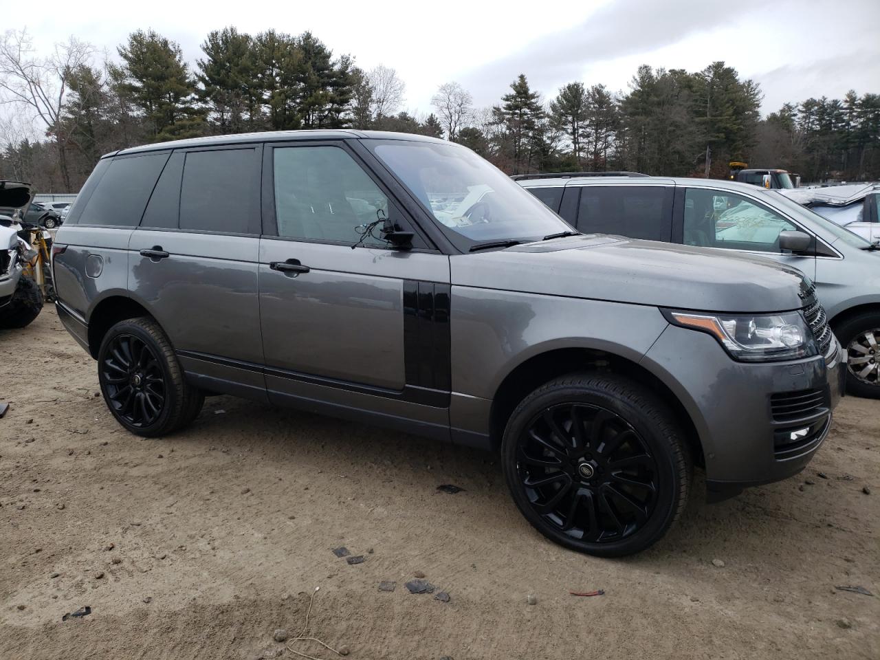 2017 Land Rover Range Rover - Image 4