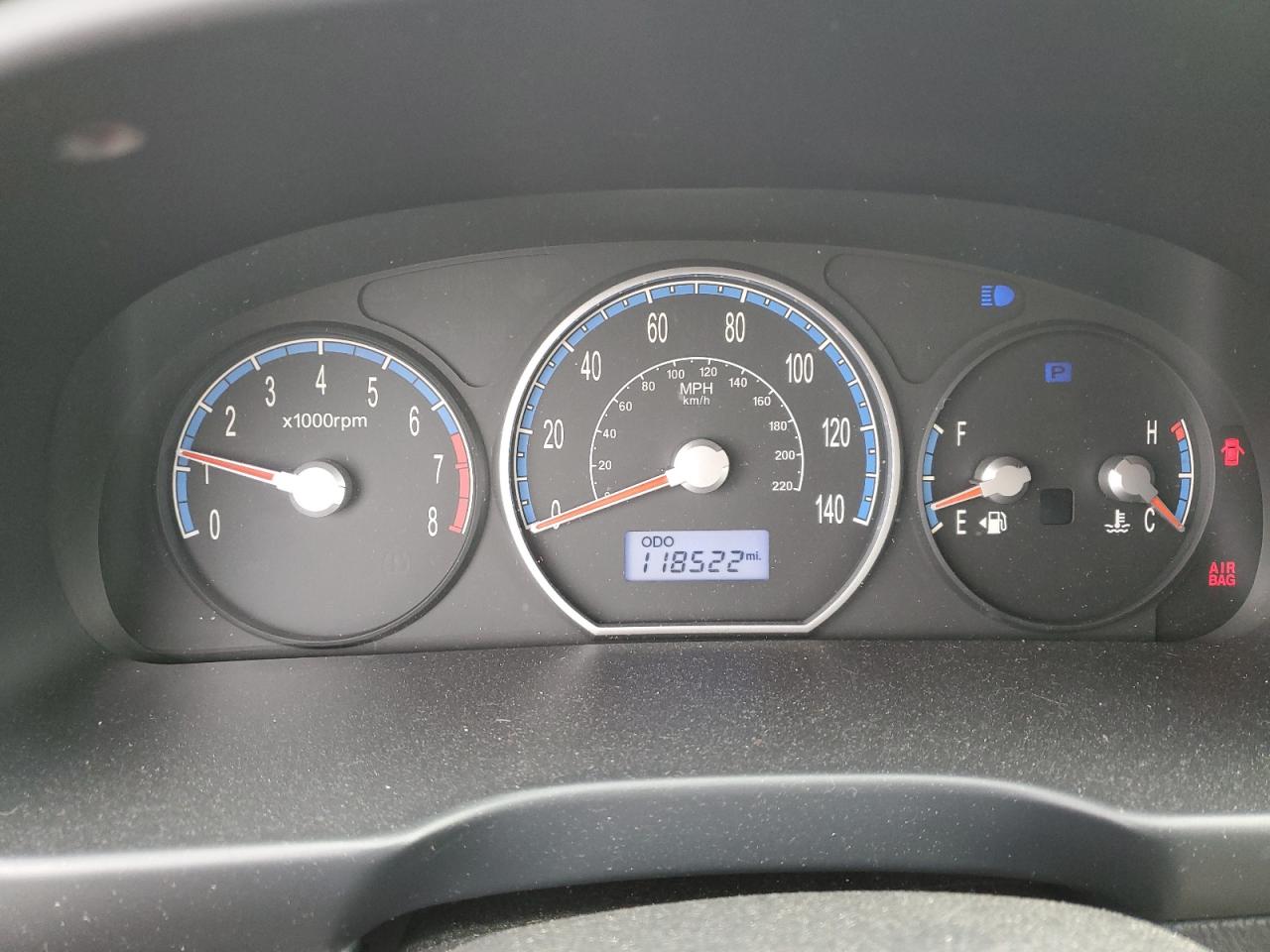 2009 Hyundai Santa Fe - Image 9