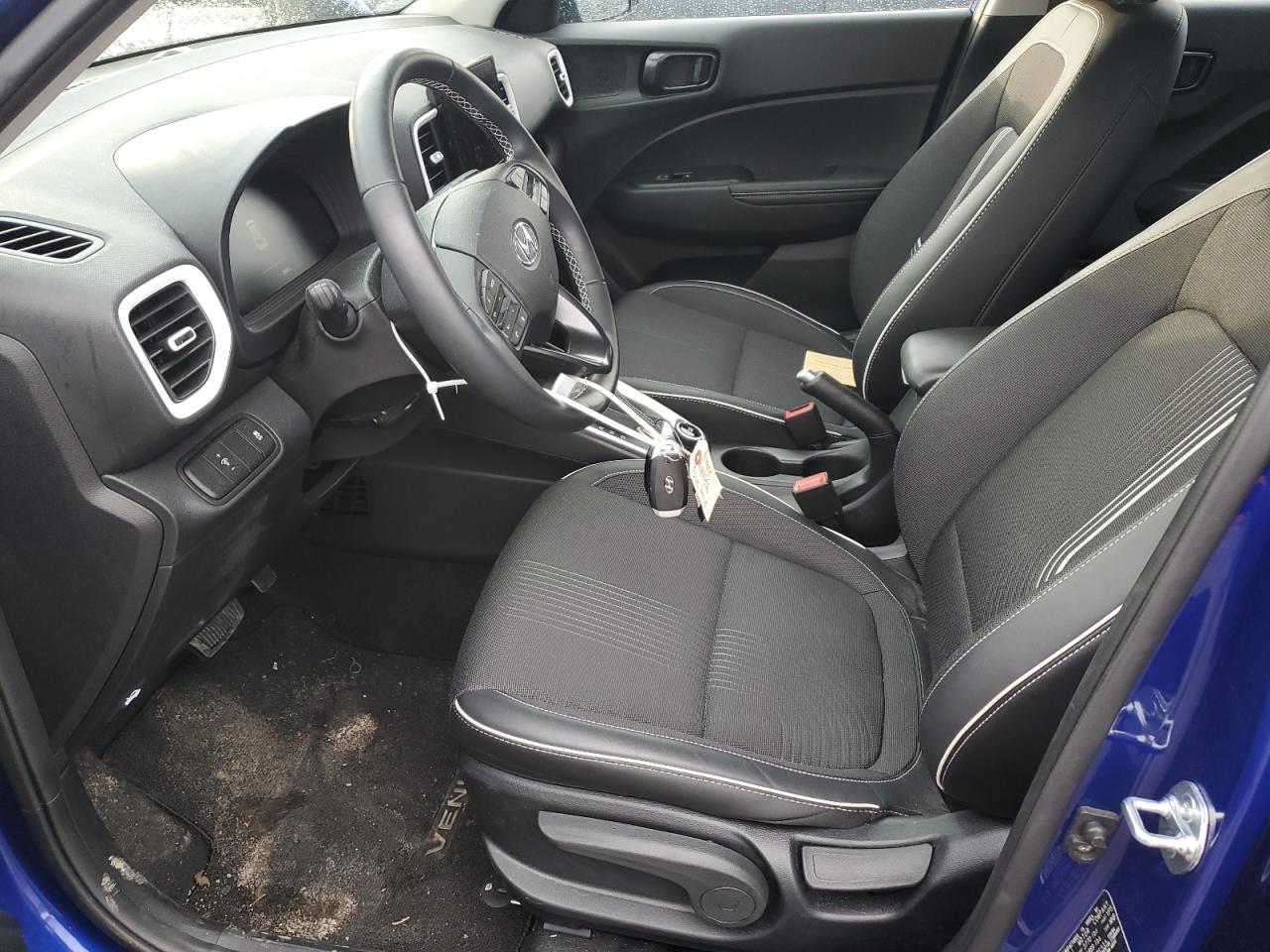 2024 Hyundai Venue - Image 7