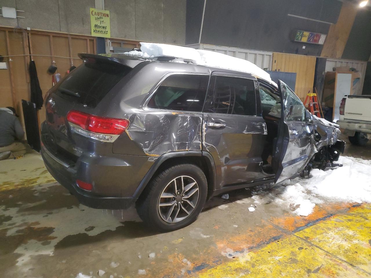 2019 Jeep Grand Cherokee - Image 3