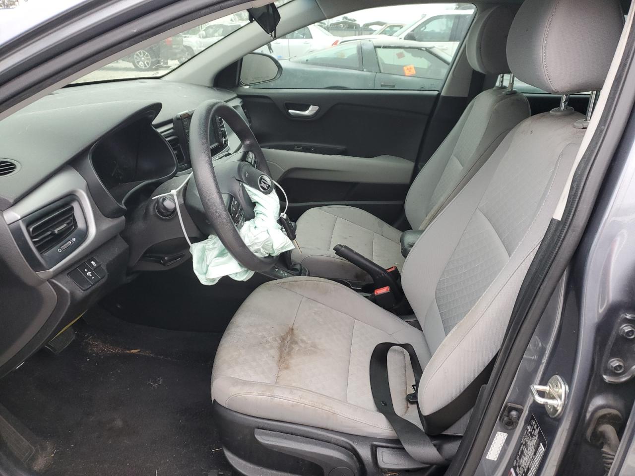 2020 Kia Rio - Image 7